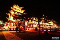 怎样用最低花费就能体验湖北恩施旅游的山城夜景